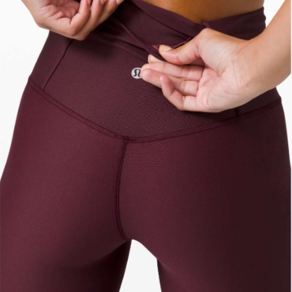 Nwt Lululemon  28" mapped out Tight 28" cassis/smoky red SenseKnit *camo* - Picture 6 of 8